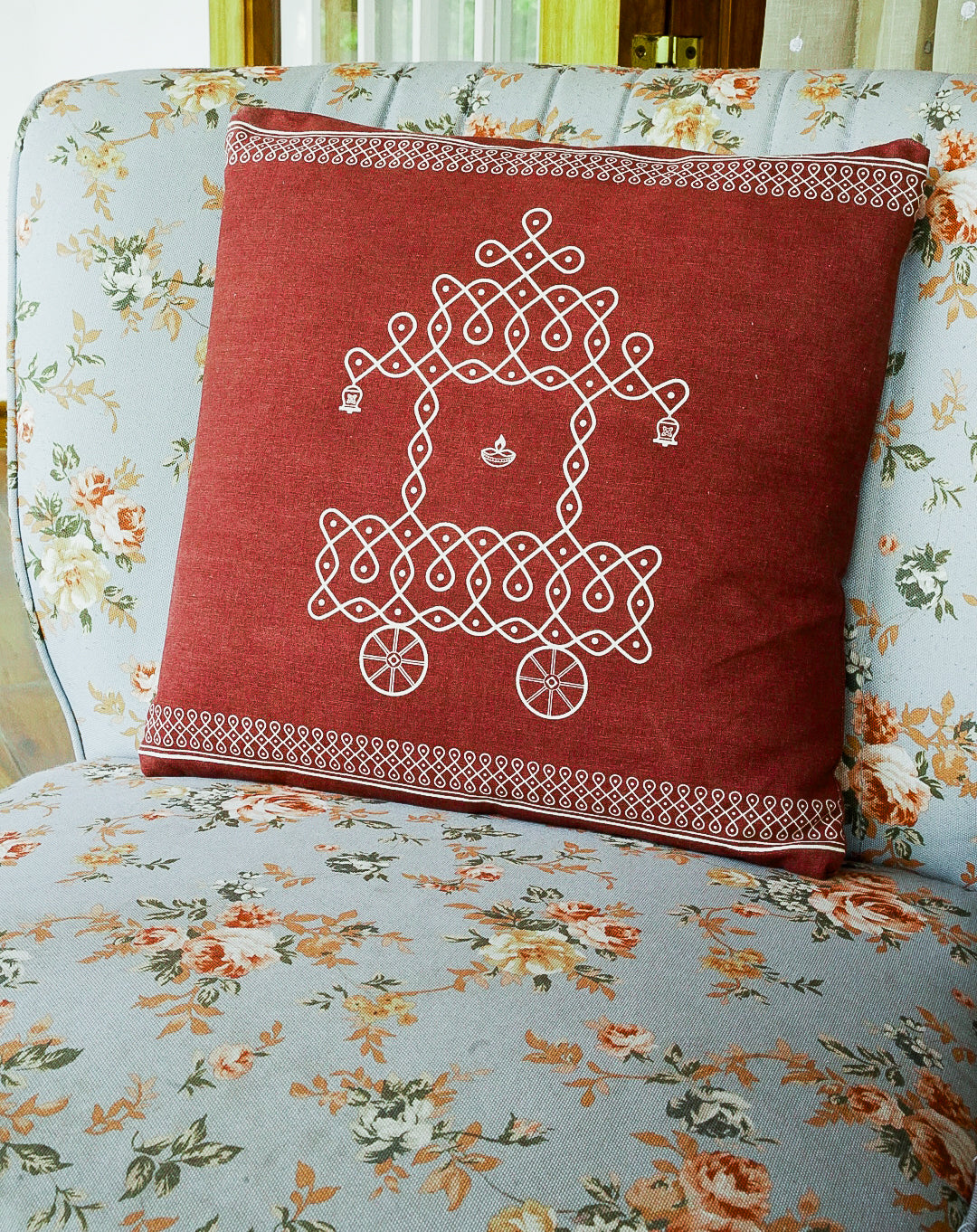 Ther kolam cushion