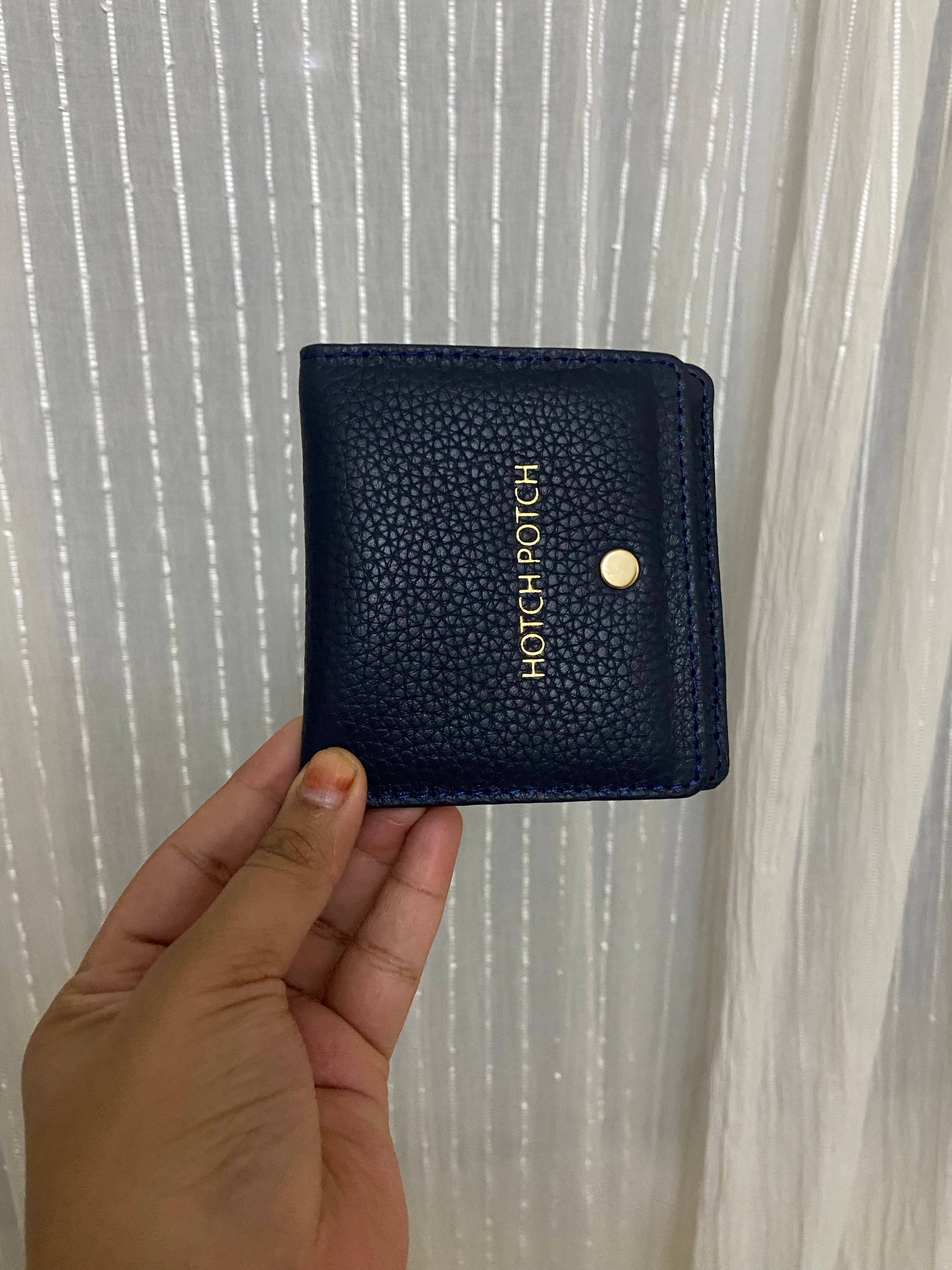 Slim everyday wallet