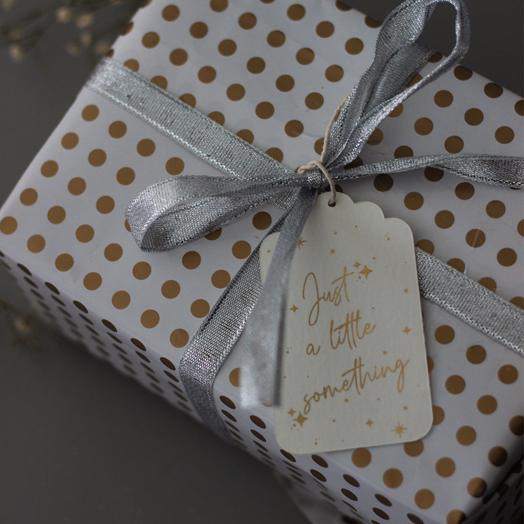 Little something gift tag (Set of 4)