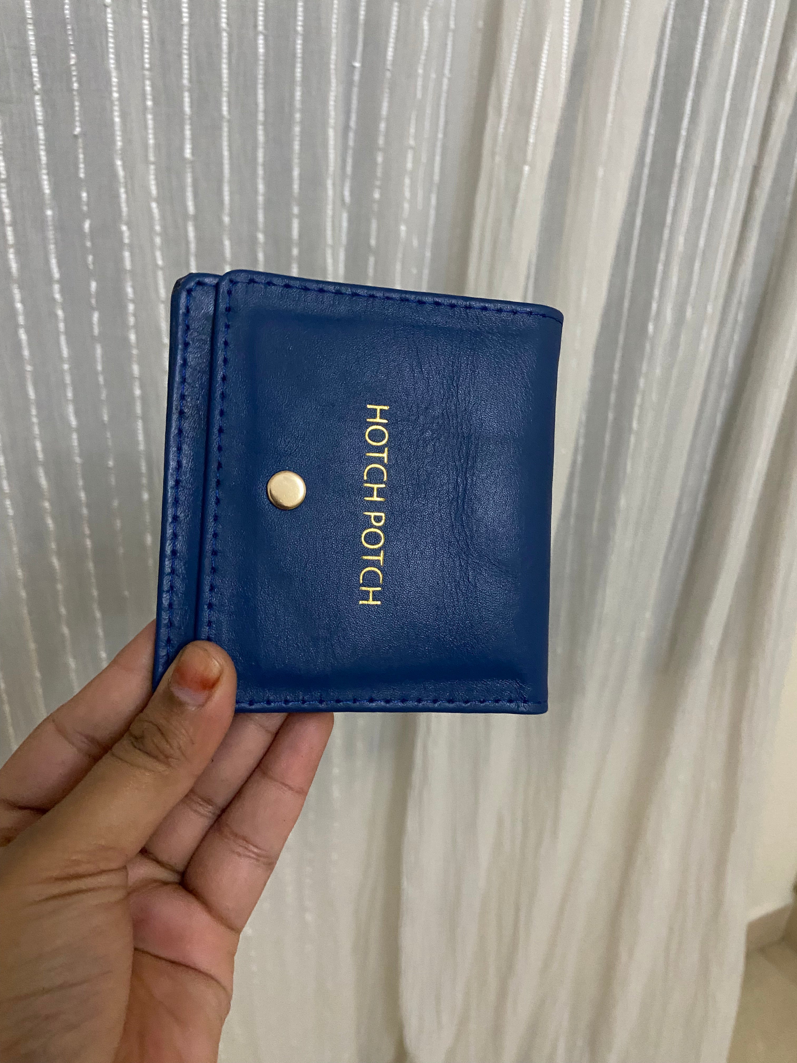 Slim everyday wallet